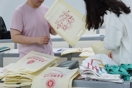 clip_image004.gif clip_image004.gif