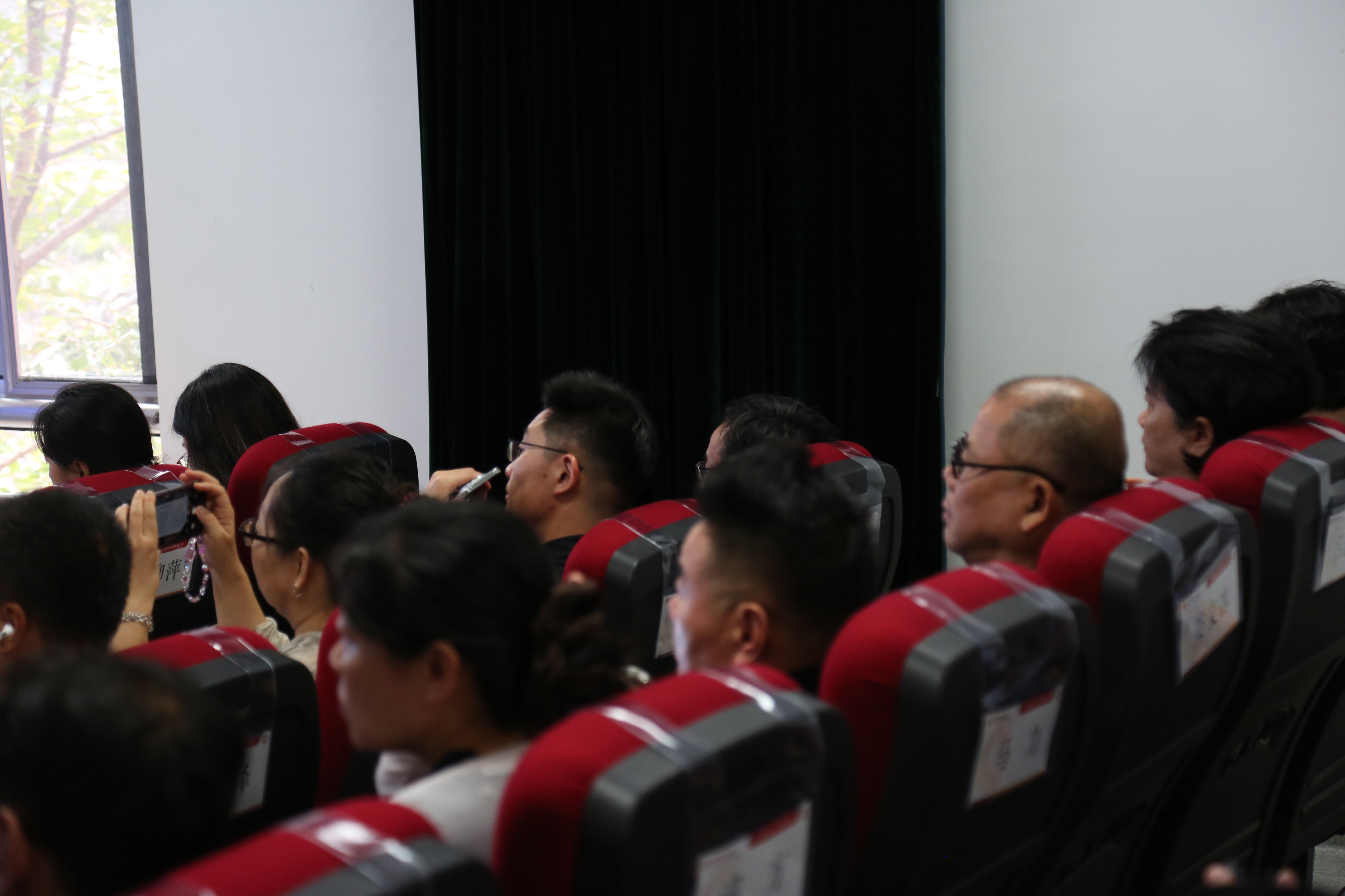 O34B9971.JPG O34B9971.JPG