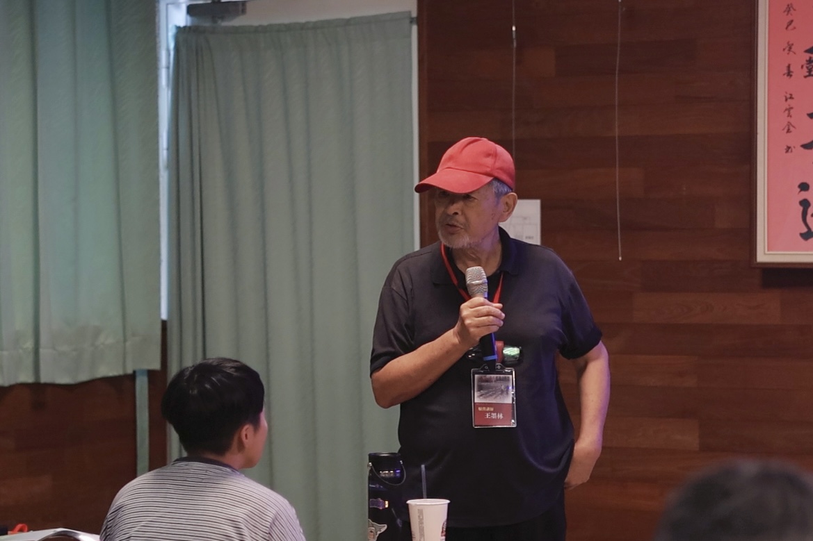 4.王墨林《关于剧作家简国贤流亡生活的演出构想》讲座开场.jpg 4.王墨林《关于剧作家简国贤流亡生活的演出构想》讲座开场.jpg